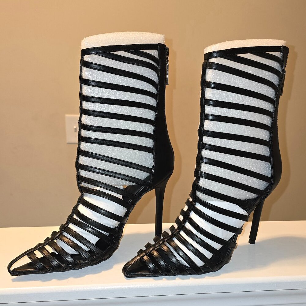 High heel cutout sandles